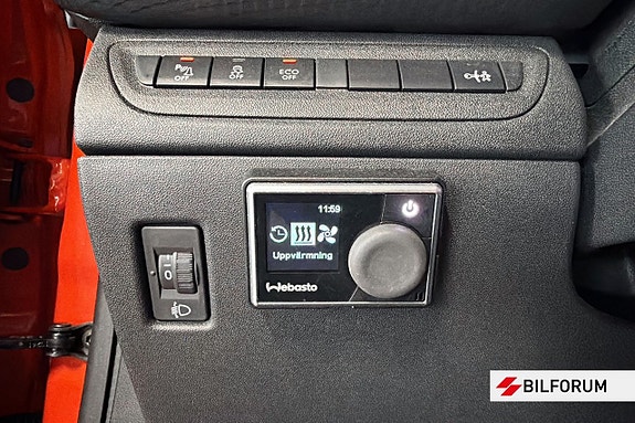 Peugeot 208 10 of 14