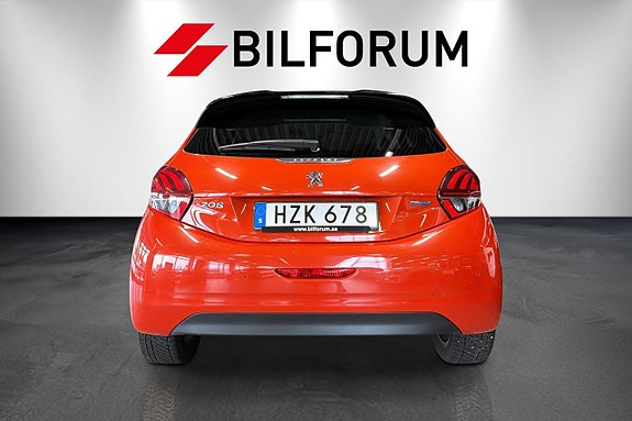 Peugeot 208 4 of 14