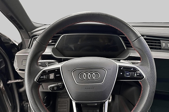 Audi Q8 e-tron 12 of 29