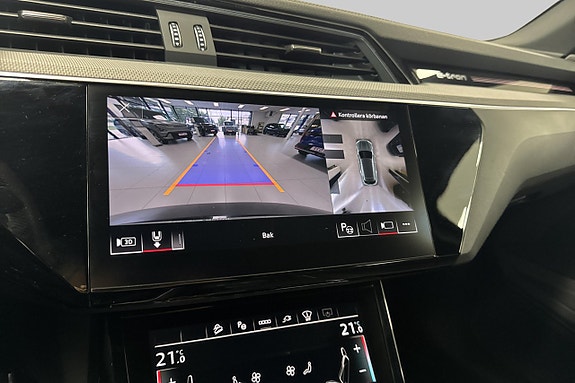 Audi Q8 e-tron 21 of 29