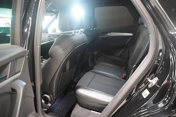 Audi Q5 9 of 18