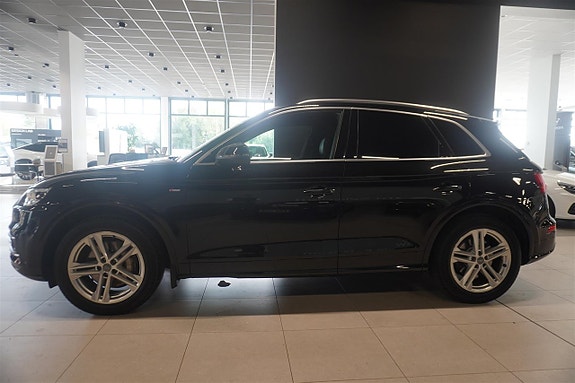 Audi Q5 3 of 18