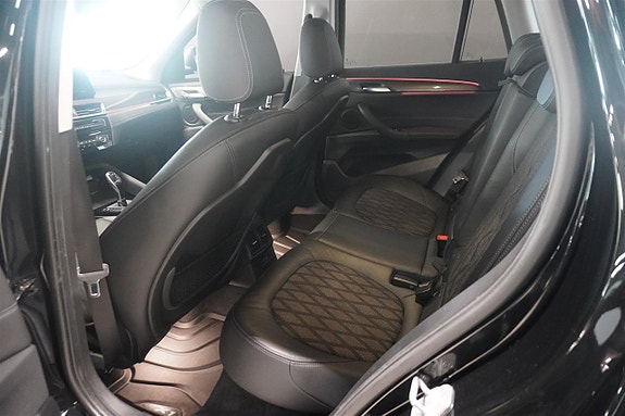 BMW X1 8 of 16