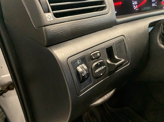 Toyota Corolla 12 of 14