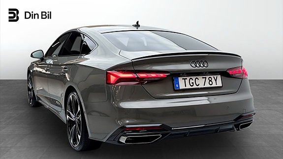 Audi A5 3 of 19