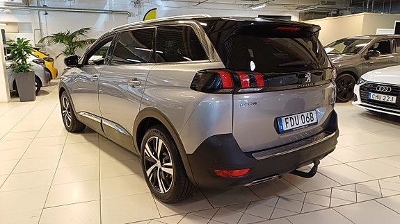 Peugeot 5008 4 of 12