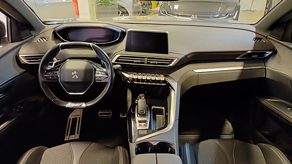 Peugeot 5008 10 of 12