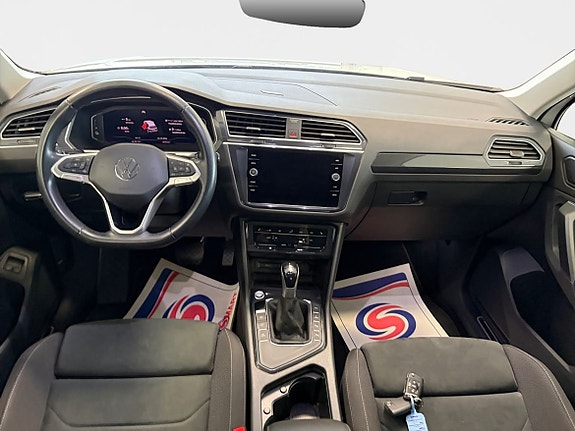 Volkswagen Tiguan 10 of 15