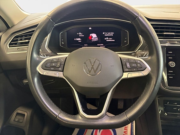 Volkswagen Tiguan 12 of 15