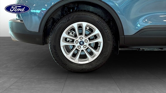 Ford Kuga 9 of 9