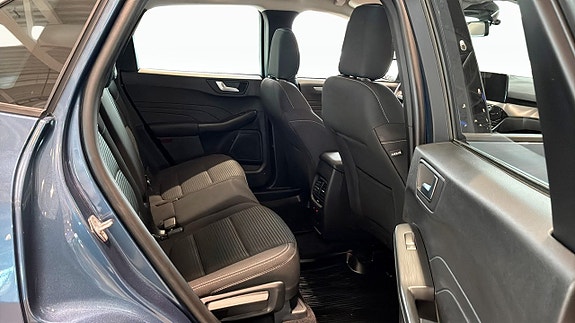 Ford Kuga 5 of 9