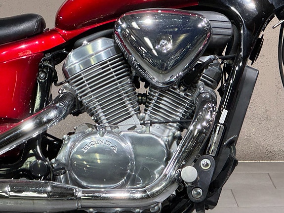 Honda VT600 SHADOW 3 of 7