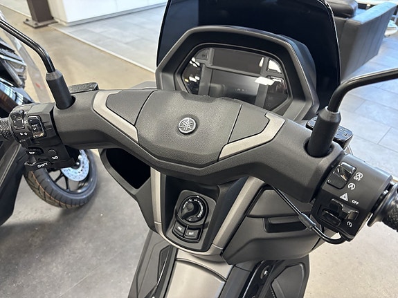 Yamaha NMAX 155 TECH MAX - Gratis vinterförvaring ingår i köpet! 3 of 6