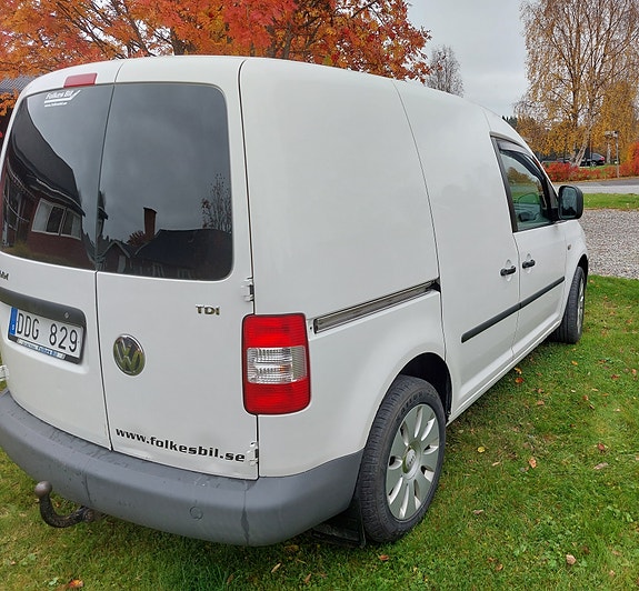 Volkswagen Caddy 4 of 5