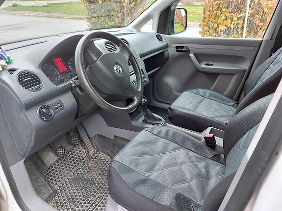 Volkswagen Caddy 5 of 5