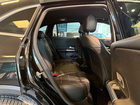 Mercedes-Benz GLA250 e 21 of 28