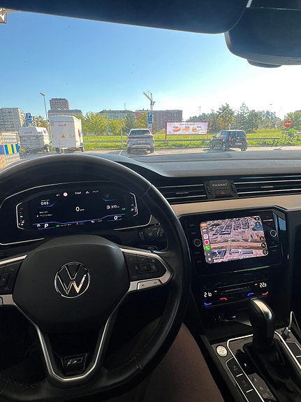 Volkswagen Passat 3 of 6