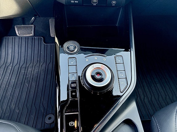 Kia Niro 10 of 15