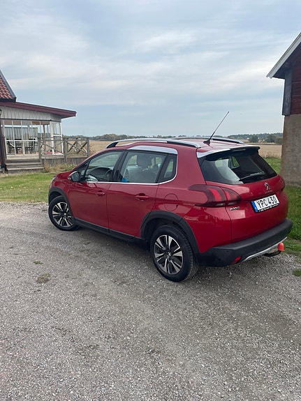 Peugeot 2008 10 of 15