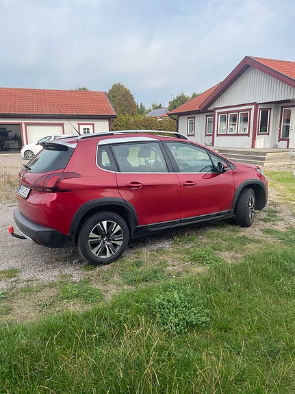Peugeot 2008 11 of 15
