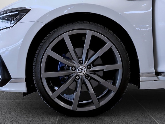 Volkswagen Passat 21 of 21