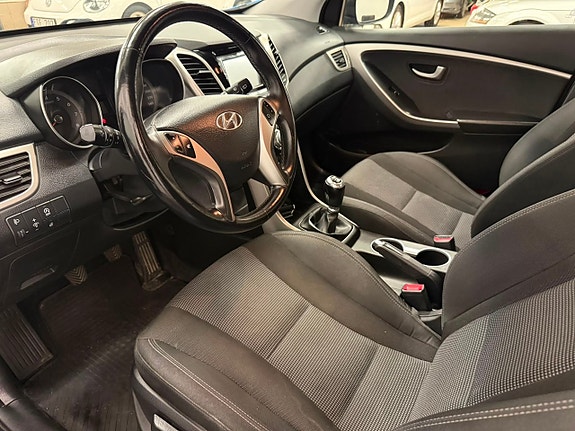 Hyundai i30 7 of 10