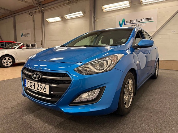 Hyundai i30 3 of 10