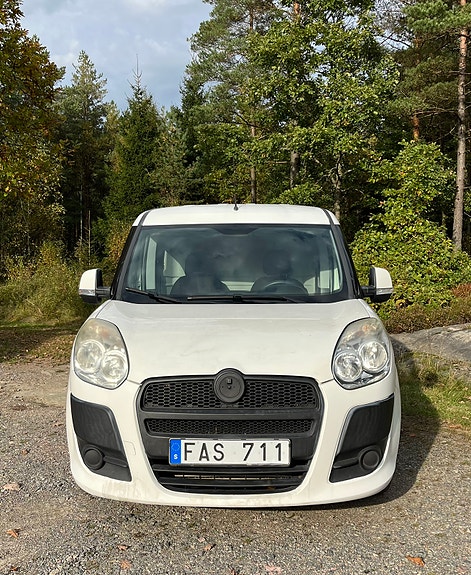 Fiat Doblo 2 of 12