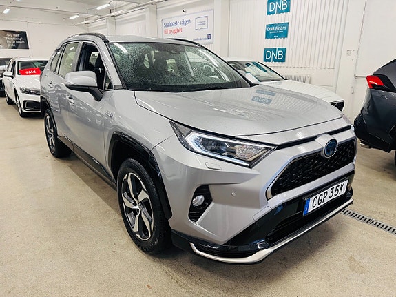 Toyota RAV4 13 of 26