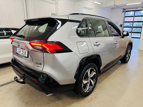 Toyota RAV4 15 of 26