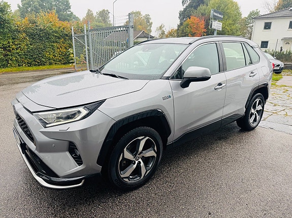 Toyota RAV4 9 of 26