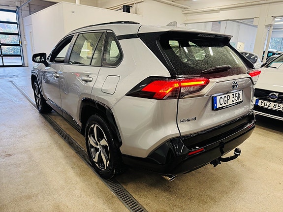 Toyota RAV4 16 of 26
