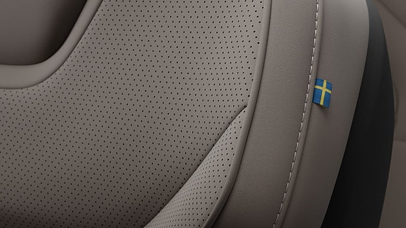 Volvo EX90 6 of 8