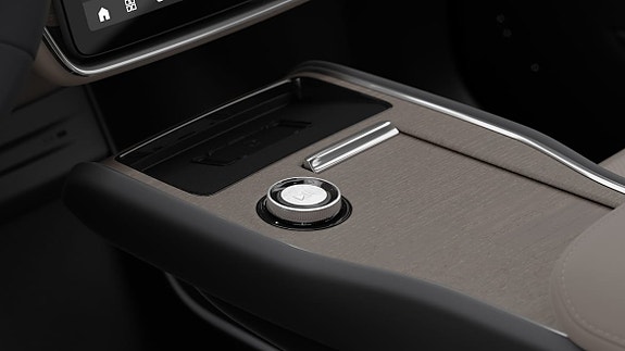 Volvo EX90 4 of 8