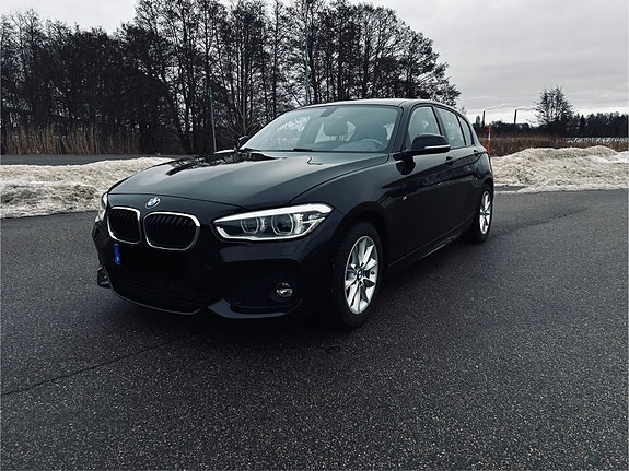 BMW 118i 3 of 7