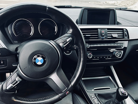 BMW 118i 6 of 7