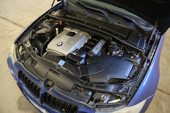 BMW 325i 20 of 23