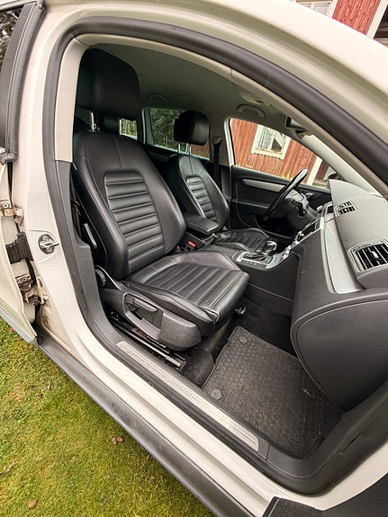 Volkswagen Passat Alltrack 7 of 20