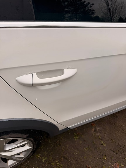 Volkswagen Passat Alltrack 13 of 20