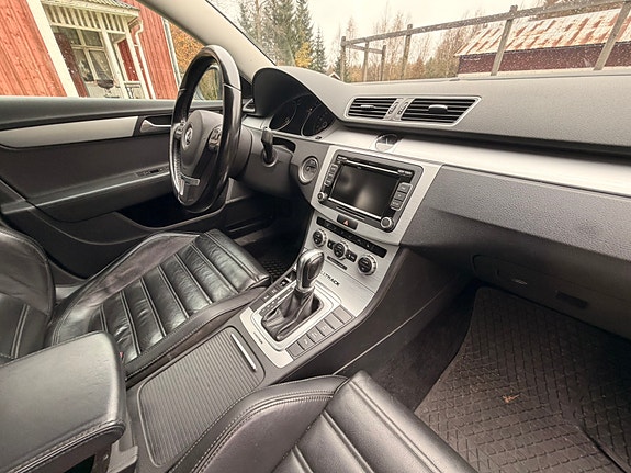 Volkswagen Passat Alltrack 6 of 20