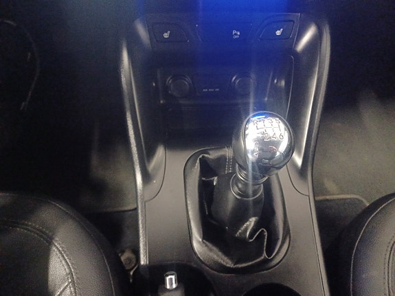 Hyundai ix35 14 of 17