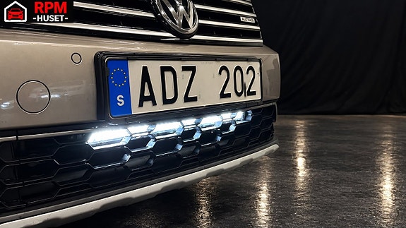 Volkswagen Passat Alltrack 3 of 27