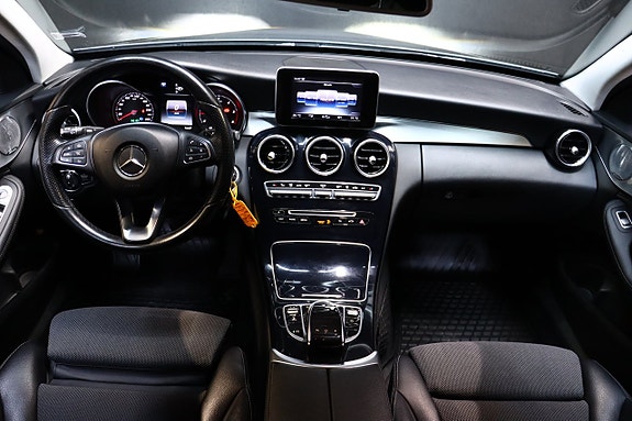 Mercedes-Benz C220 d 20 of 30