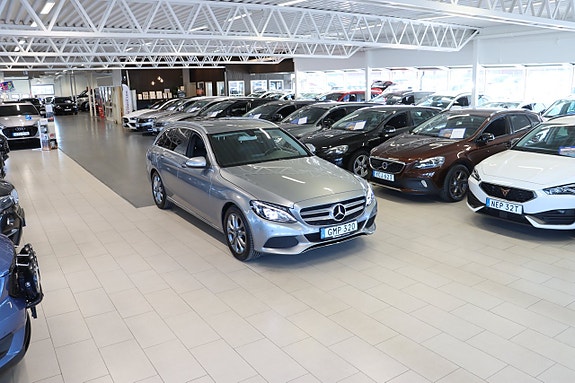 Mercedes-Benz C220 d 3 of 30