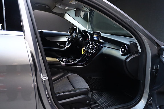 Mercedes-Benz C220 d 14 of 30