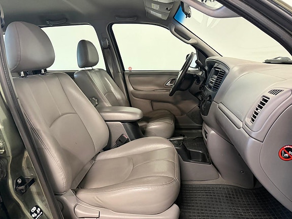 Mazda Tribute 11 of 14