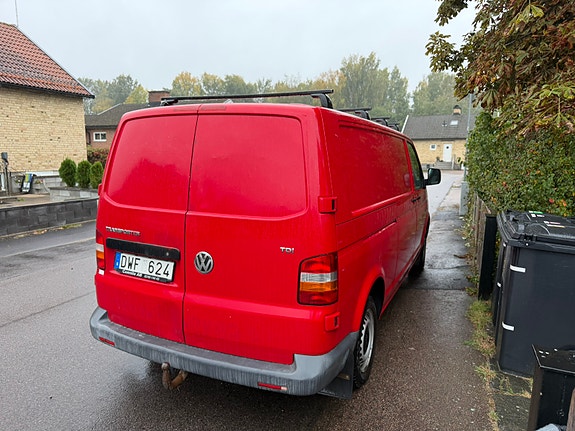 Volkswagen Transporter 2 of 5