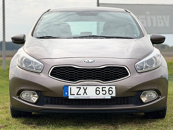Kia Ceed 3 of 15