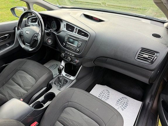 Kia Ceed 9 of 15
