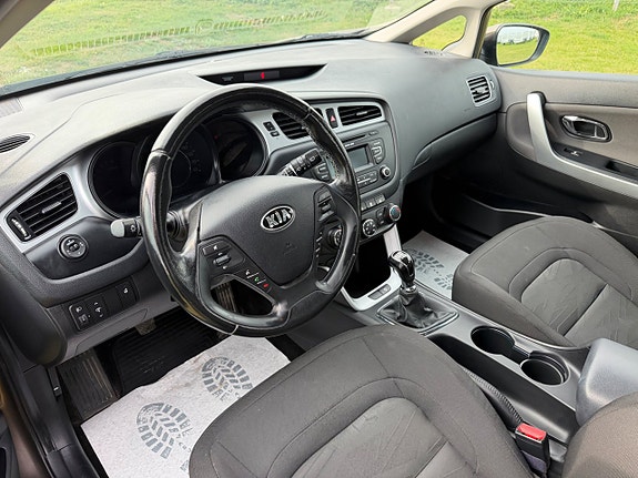 Kia Ceed 8 of 15
